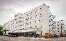 Holiday Inn Helsinki-Vantaa Airport